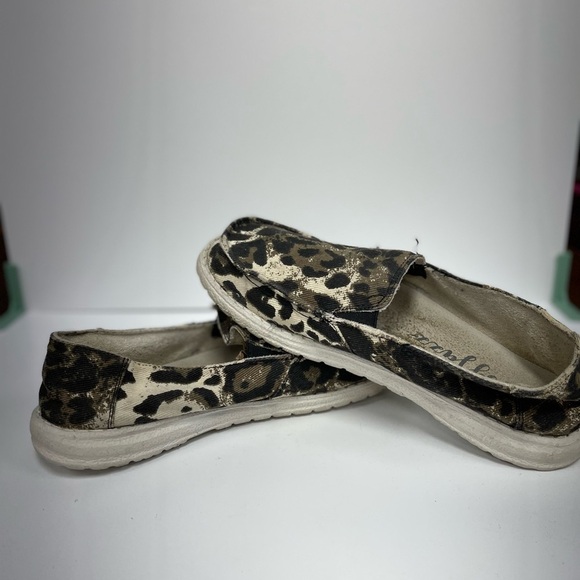 Gypsy Jazz Shoes - Gypsy Jazz Leopard Print Flats